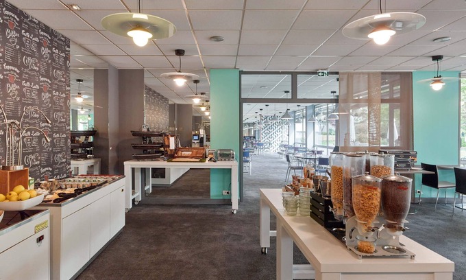 Cergy Hotel | B&B HOTEL Cergy Port