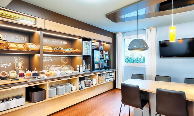 Rhein-Erft-Kreis District Hotel | B&B Hotel Koln Frechen
