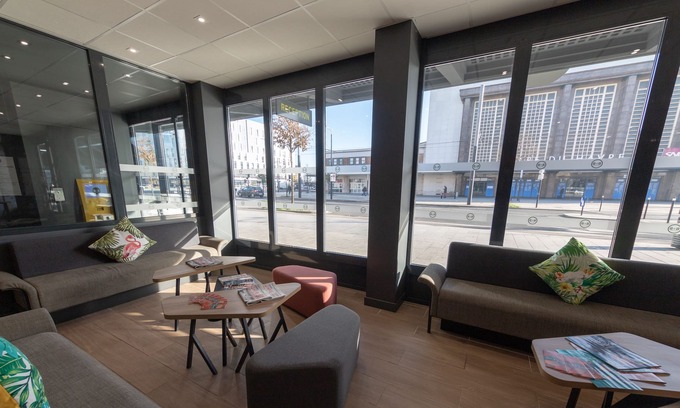 Anatole France Danton Hotel | B&B Hotel Le Havre Centre Gare