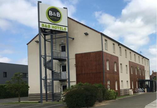 Friville-Escarbotin Hotel | B&B HOTEL Le Tréport Friville