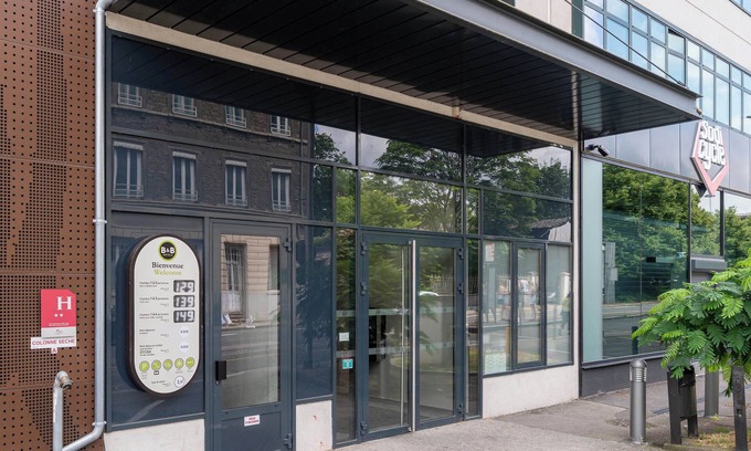La Demi - Lune Hotel | B&B HOTEL Lyon Ouest Tassin