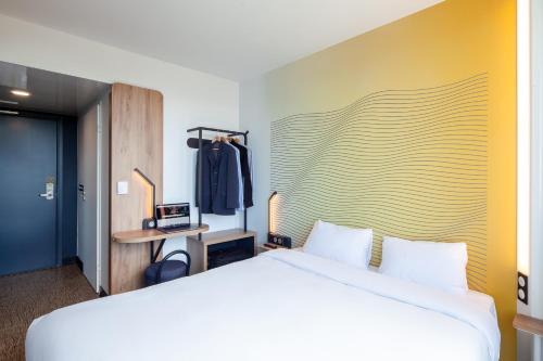 Quartier Atlantis Hotel | B&B HOTEL Massy Gare TGV