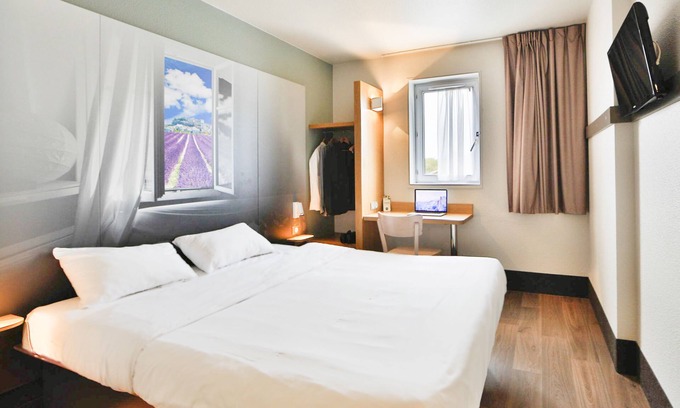 Les Tourrettes Hotel | B&B HOTEL Montélimar Nord