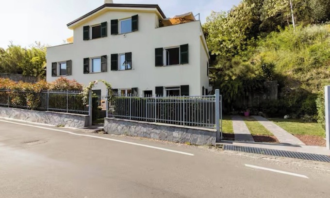 La Foce Bed & Breakfast | B&B "La Collina sul Mare" La Spezia sea view, nature, relaxation