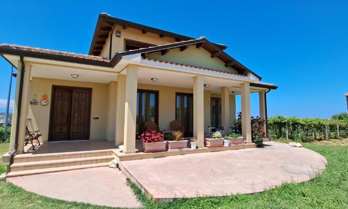 Tollo Bed & Breakfast | B & B le tre rose