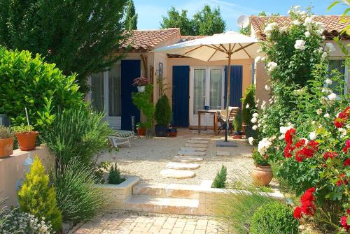 Pierrevert Bed & Breakfast | B&B Villa Viva Vitale