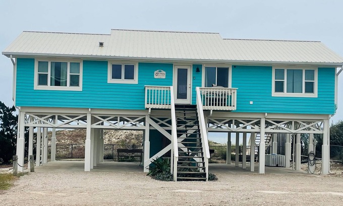 St. George Island House | B HAPPY! Beachfront home, 4 bedroom/2 bath, Sleeps 8, Pet Friendly!