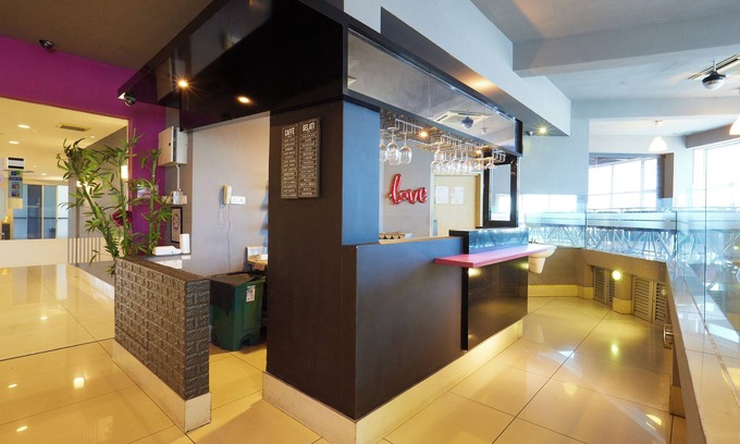 Pegawai Hotel | B&S Boutique Hotel
