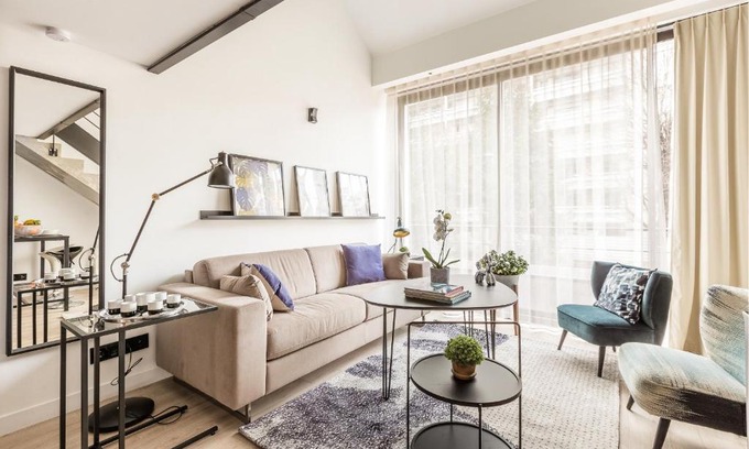 15th Arrondissement Apartment | B2 Loft Duplex 175Blo-Paris Convention