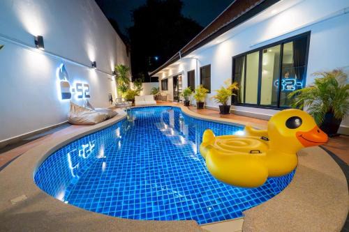 Jomtien Villa | B52 Pool Villa Pattaya