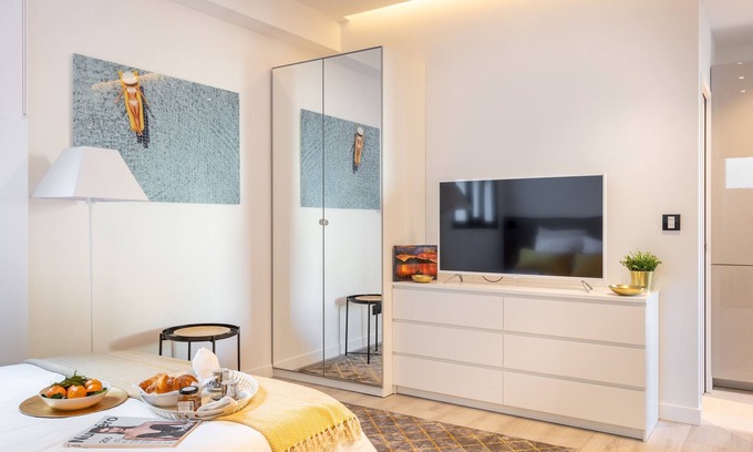 15th Arrondissement Apartment | B9 Studio 175Blo-Paris Convention