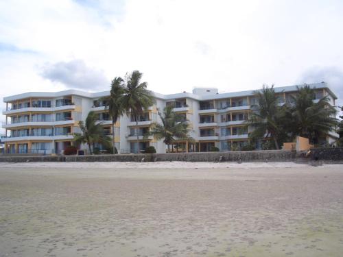 Hua Hin Apartment | Baan Plerd Plern by Golf