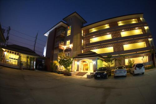 Phitsanulok Hotel | Baan Sanpoom