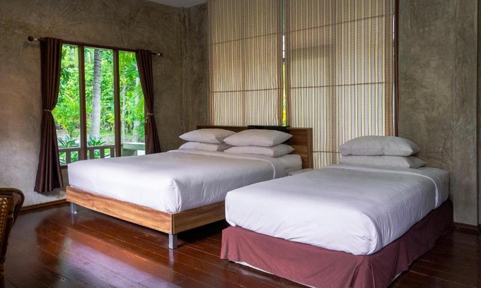 Amphawa Resort | Baansuansabai Phloenpanmai Resort บ้านสวยสบาย เพลินพรรณไม้ รีสอร์ท อัมพวา