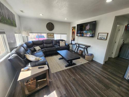 Canon City Apartment | Babbling Brook Apartments