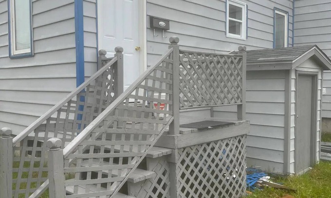 Downtown Apartment | Bachelor, Centrally located