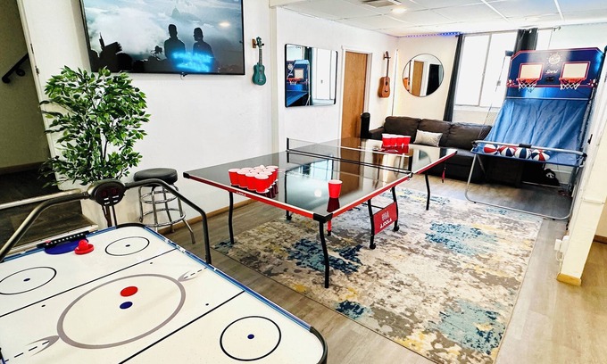 Sunnyside House | Bachelor HQ: Game Room, Hot Tub, Patio, 3 Kitchens, 420ok. 4th Night FREE!