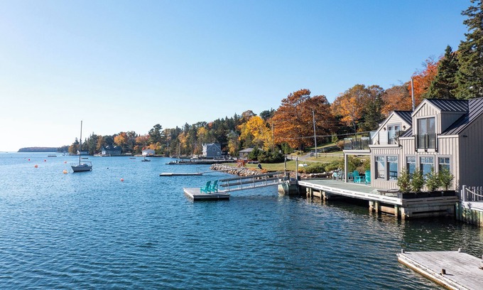 Chester House | Back Harbour House - Remarkable Chester Waterfront