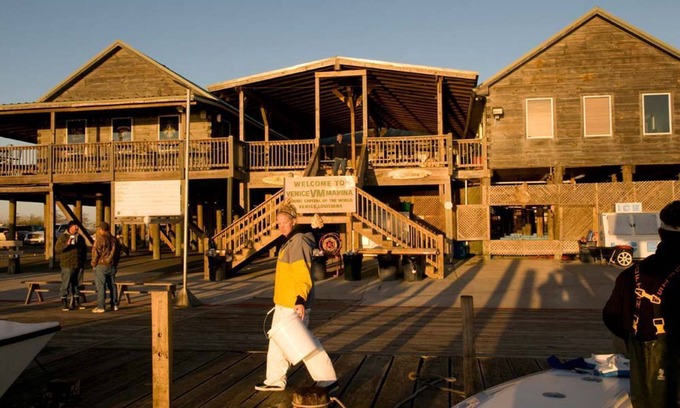 Venice Boat Rental | Backlash Houseboat for Rent in Venice