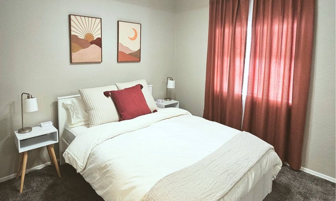 Countryside House | Backyard Oasis in charming 3 bd, 2 ba house with pool, wifi, and A/C.