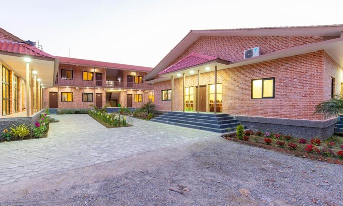 Sauraha Resort | Badreni Jungle Resort