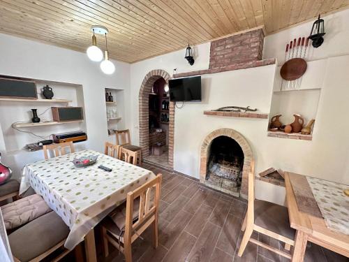 Tbilisi Apartment | Badri's Winery and House