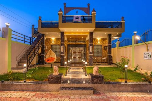 Viratnagar Villa | Badshah Farmstay by VEO - Part of StayVista