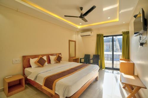 Saunta Vaddo House | Baga Beach Walk