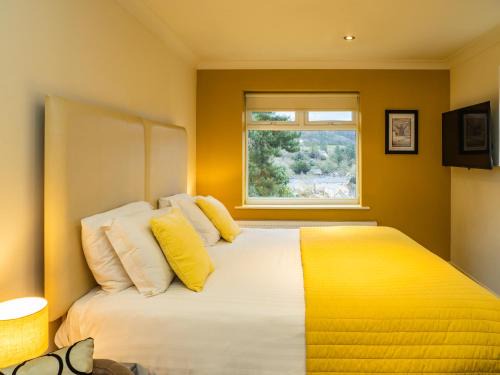 Bakewell Cabin | Bagshaw Lodge