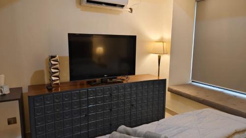 Cikarang Apartment | BAGUSROOM CHADSTONEPOLLUX