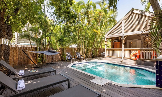 Downtown House | BAHAMA DREAMING ~ Incredibly Located 3 Bed, 2 Bath w/Private Heated Pool!