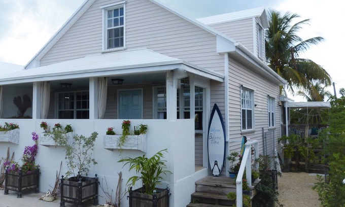 Spanish Wells Cottage | Bahama Time beach cottage; island living at its best