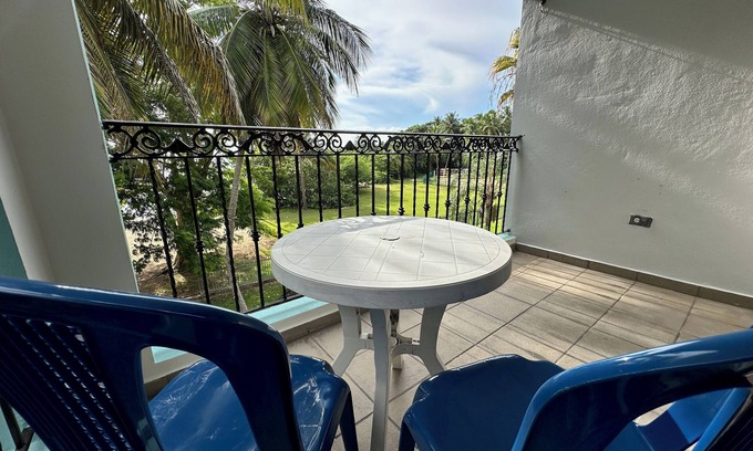 Miradero Condo | Bahia Serena I B3 your front-row seat to sea breezes, walk to the beach