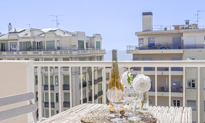 Les Baumettes Apartment | Baie Azur by Interhome
