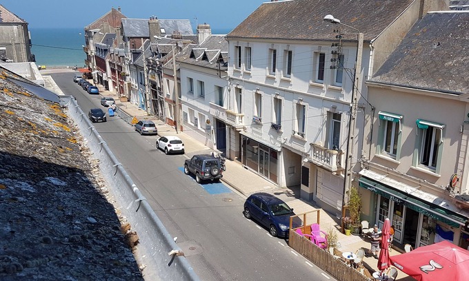 Ault Apartment | 💕 Baie de Somme Ault, comfy flat for 2 to 4, near the sea, WIFI