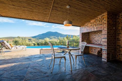 Drakenstein House | Bains View Olive and Guest Farm