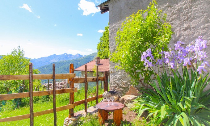 Vercana Cabin | Baita Cà Maria - Refuge of love with a view
