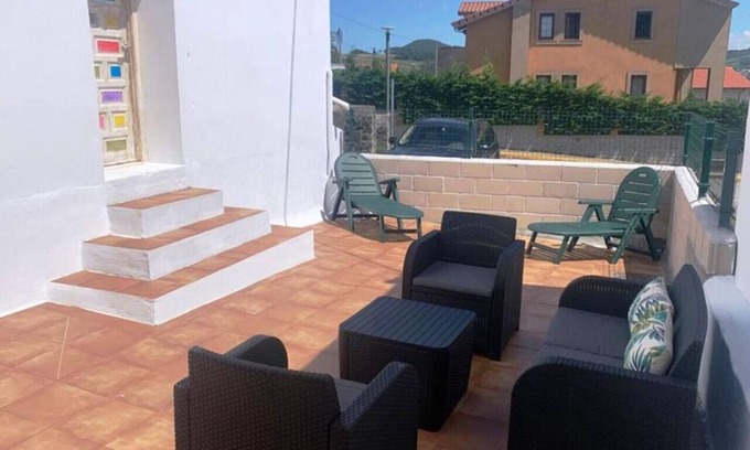 Bareyo Apartment | Bajo con terraza en Ajo - Castellanos 12007