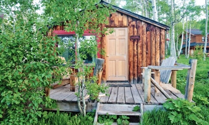 Clark Cabin | Bakers Cabin - A Cozy Rustic One-Room Cabin