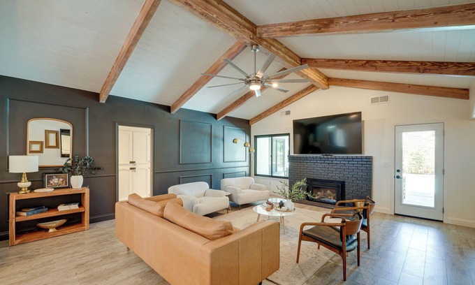 Greenacres House | Bakersfield Oasis: Private Pool, Hot Tub & Patio!