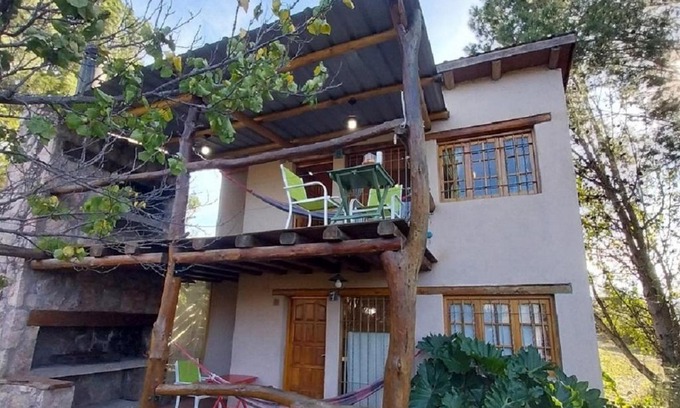 Villa Icho Cruz House | Balcón Piedras negras by suviex