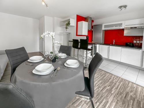 Villejuif Apartment | Balcon privé, parking gratuit, Orly 5 kms