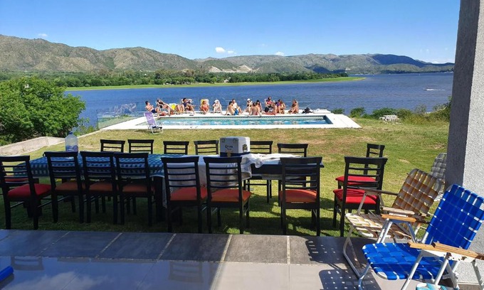 Villa Parque Siquiman House | Balcones del Lago