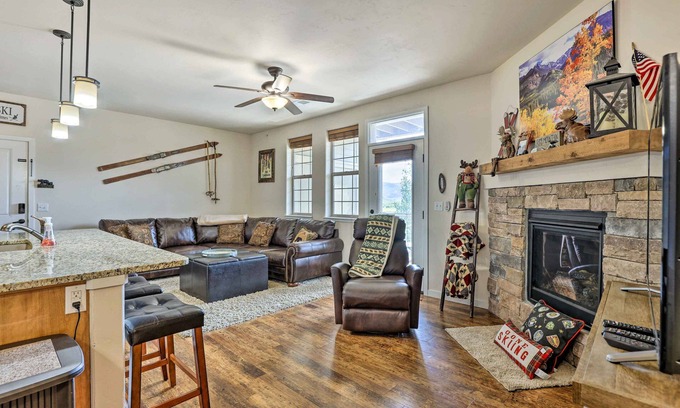 Silvercreek Condo | Balcony & Grill: Mtn-View Retreat in Granby!
