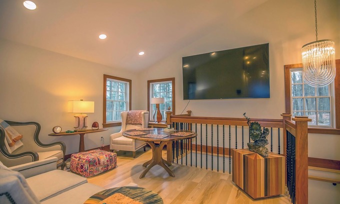 North Egremont Apartment | Baldwin Hill Retreat Guest House