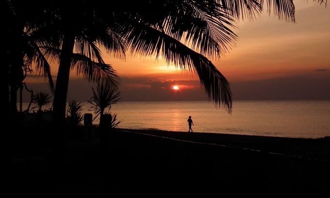Dencarik Villa | Bali Villa Shanti, a hidden Paradise Beachfront House Near Lovina