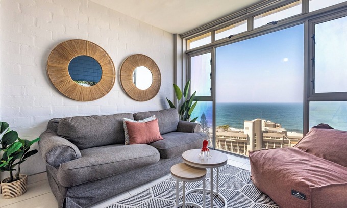 Ballito Apartment | Ballito Beachfront, 360º Views | Walk to Beach