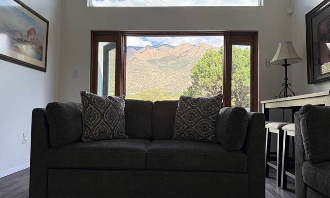 Sandia Heights South House | Balloon Fiesta Lair 3 Bedroom recently renovated Townhome.