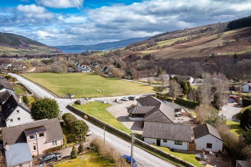 East Lewiston Bed & Breakfast | Balmridge House, Loch Ness, Bed & Breakfast