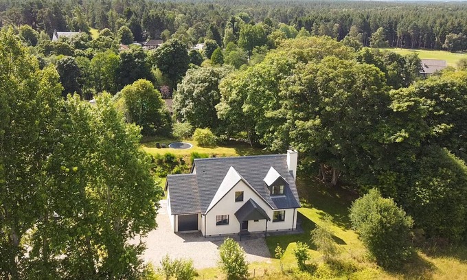 Nethy Bridge Cottage | Balnagowan Cottage - family friendly cottage